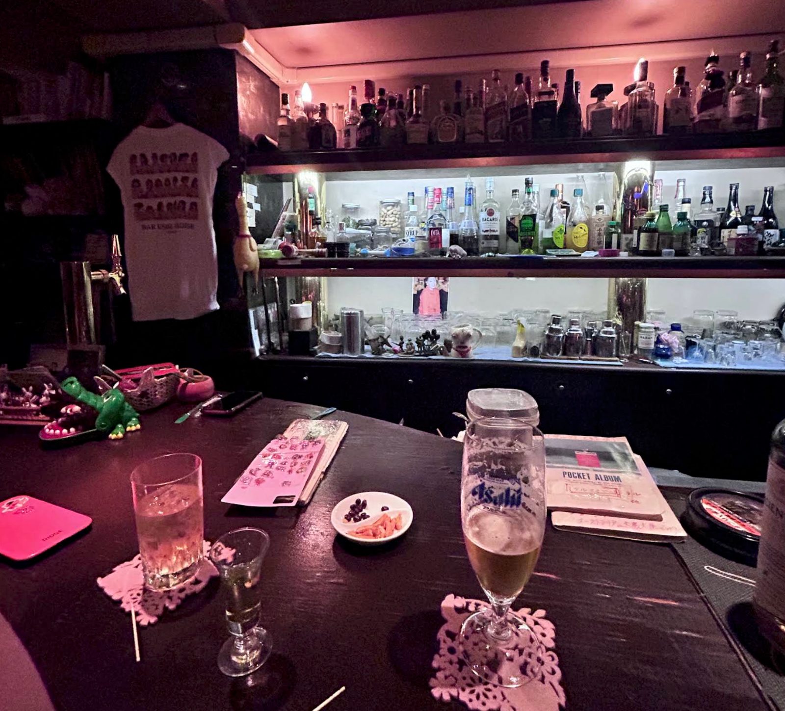 AT-HOME BAR USAGI 店内写真
